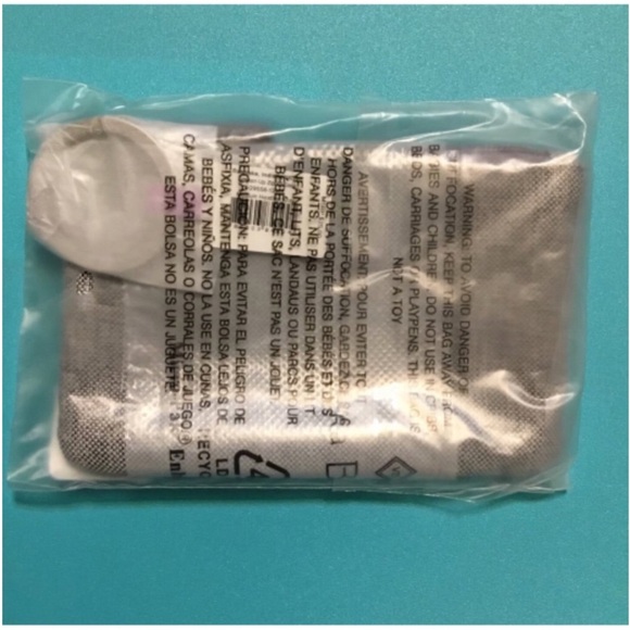 Vera Bradley Lighten Up Zip ID Case & Lanyard Medium Heather Grey - Picture 2 of 2